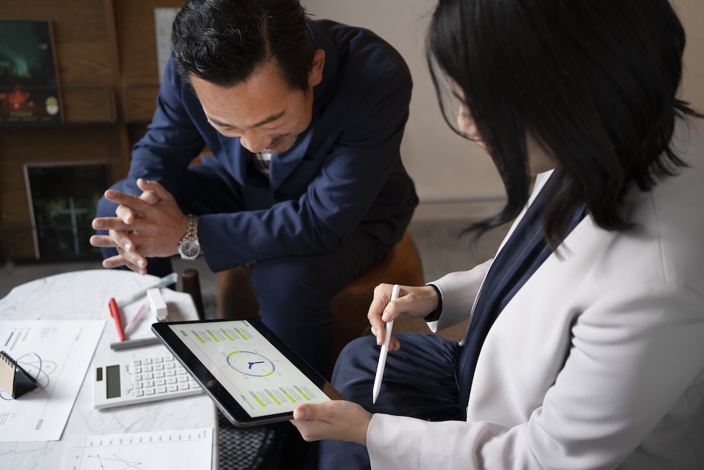 IT partner risk scorecard for regulated industries in APAC